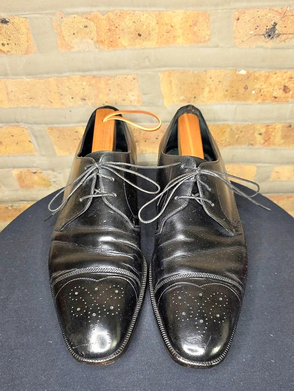 Salvatore Ferragamo Black Leather Oxfords US 11.5 D